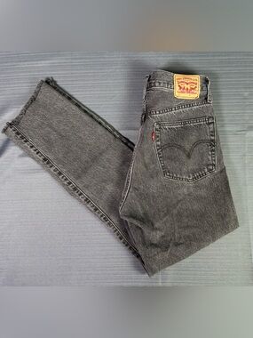 Levi’s 501 Original Fit Jeans Women’s W26 L28 Black Raw Hem Button Fly Straight